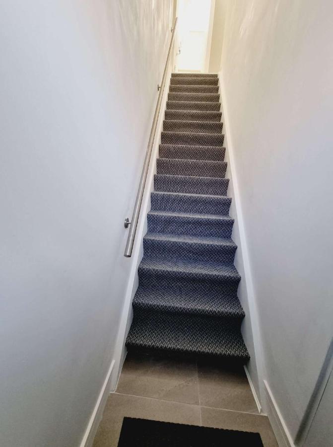 Lmk, 2 Bedroom Apartment, With Roof Terrace, Free Parking, Ev Charger, Great Location. * Belfast